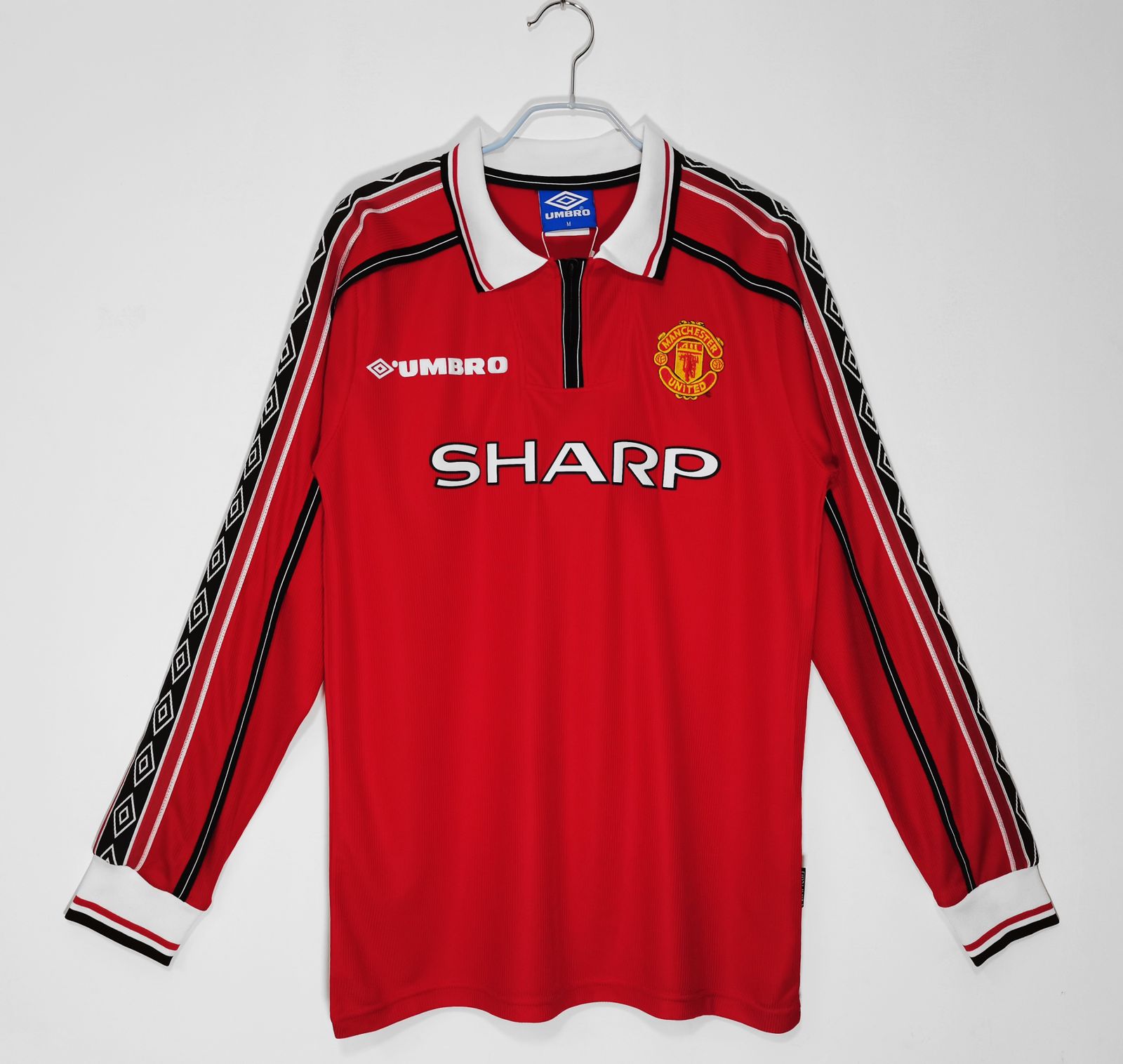 Manchester United 1998/99 home kit full sleeves