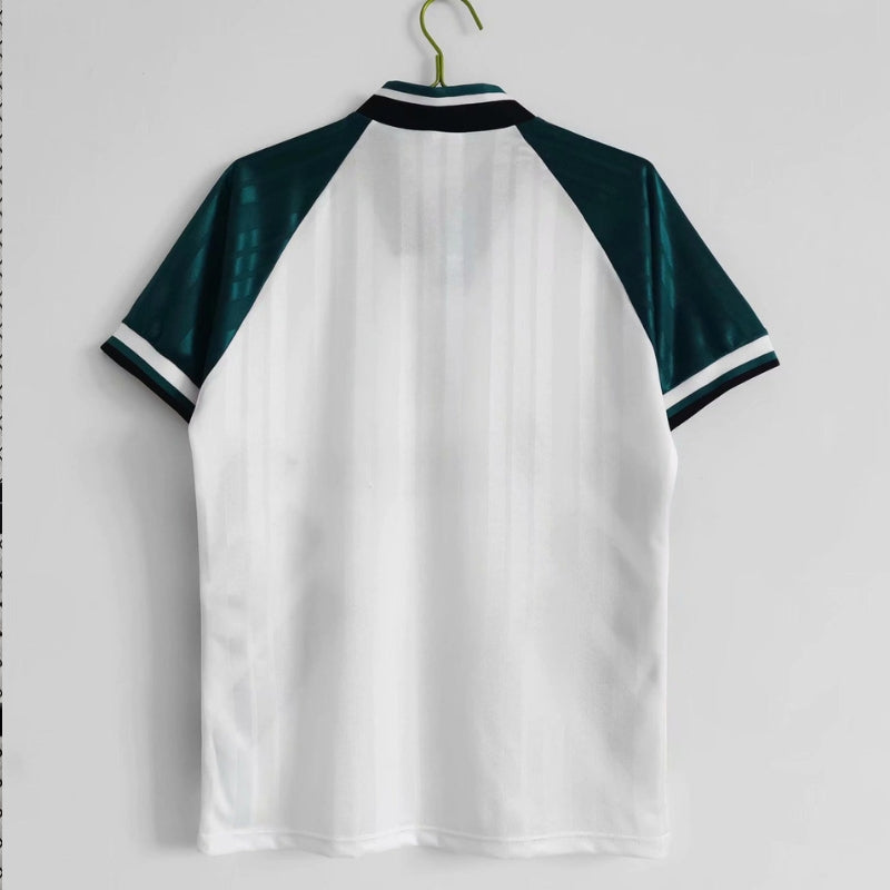 Liverpool 1993-95 Retro Away