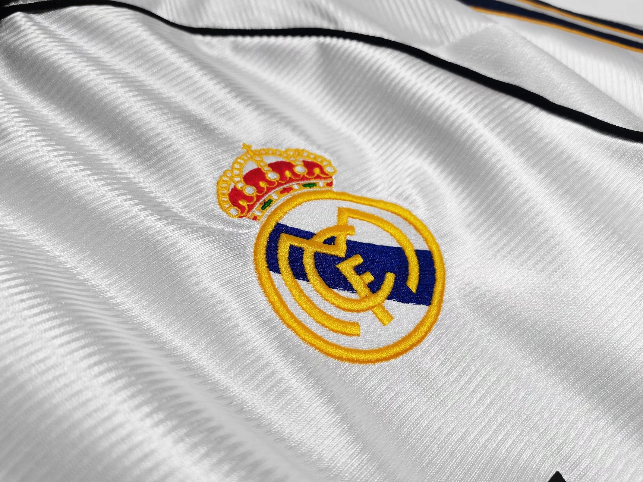 Real Madrid Half Sleeves 1998/00 home Retro jersey